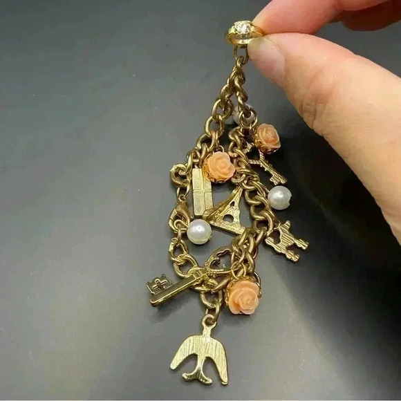 VGT Eiffel Tower & Floral Design Gold-tone Charm Stretch Bracelet for Girls - Picture 2 of 8